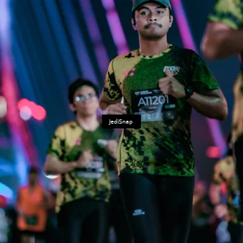 Runner Photo 6302073