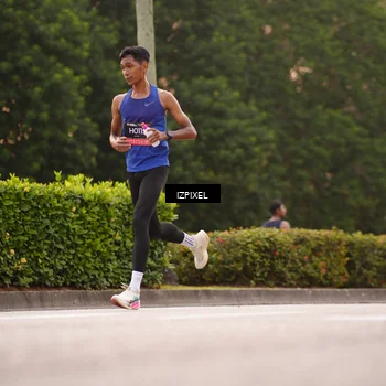 Runner Photo 6302124