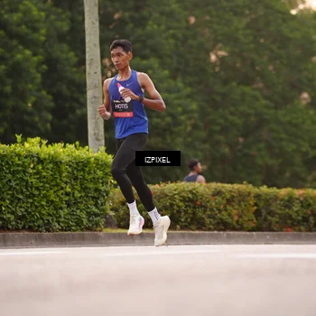 Runner Photo 6302140