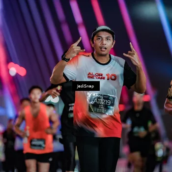 Runner Photo 6302181