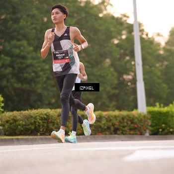 Runner Photo 6302293