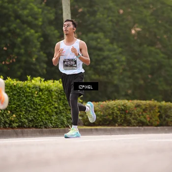 Runner Photo 6302307