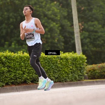 Runner Photo 6302341