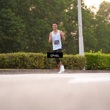 Runner Photo 6302370