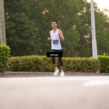 Runner Photo 6302388