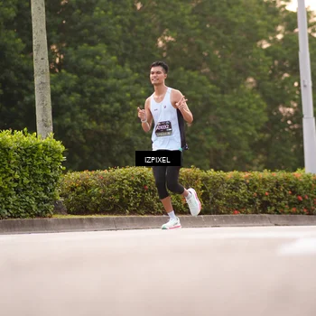 Runner Photo 6302391