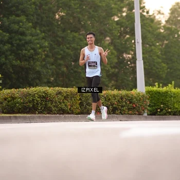 Runner Photo 6302416