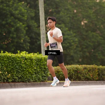 Runner Photo 6302473