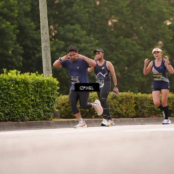 Runner Photo 6302574