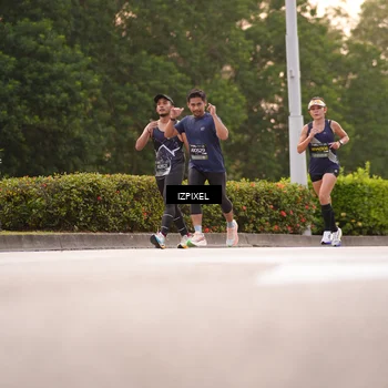Runner Photo 6302598