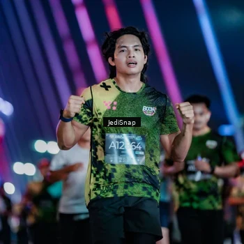 Runner Photo 6302811