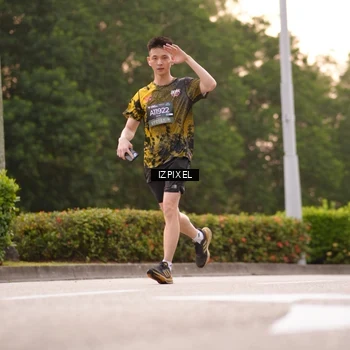 Runner Photo 6303056