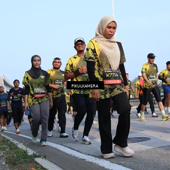 Runner Photo 6303072