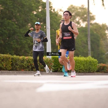 Runner Photo 6303185