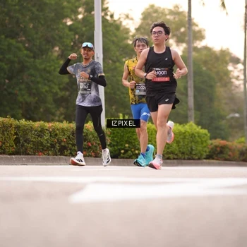 Runner Photo 6303254