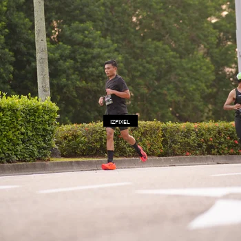 Runner Photo 6303429