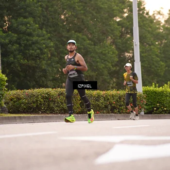 Runner Photo 6303561