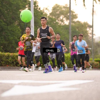Runner Photo 6303673