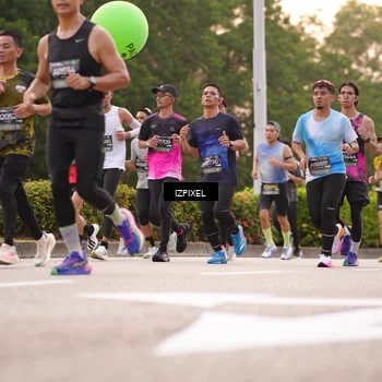 Runner Photo 6303740