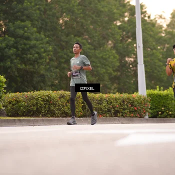 Runner Photo 6303972