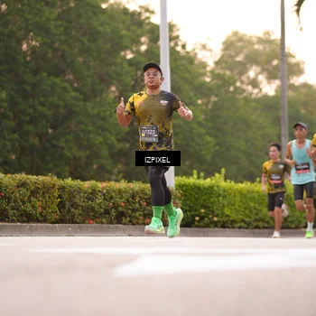 Runner Photo 6303999