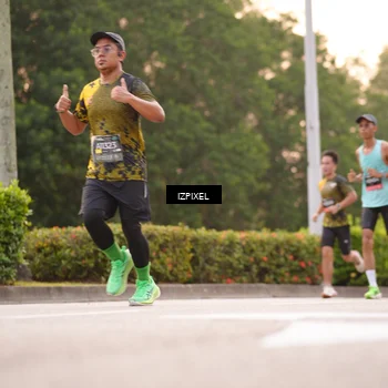 Runner Photo 6304055