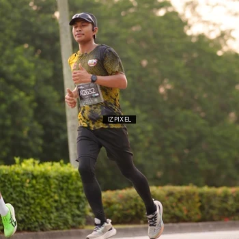 Runner Photo 6304102