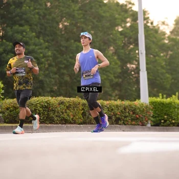 Runner Photo 6304111