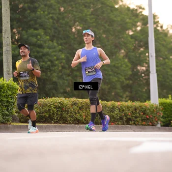Runner Photo 6304130
