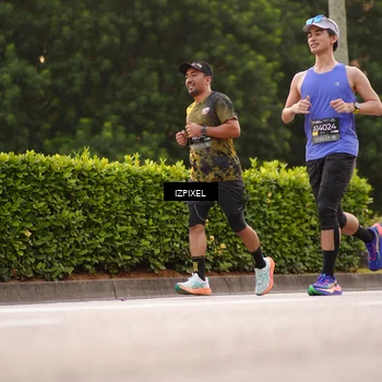 Runner Photo 6304136