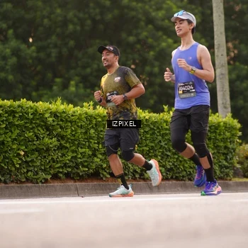 Runner Photo 6304157