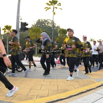 Runner Photo 6304174