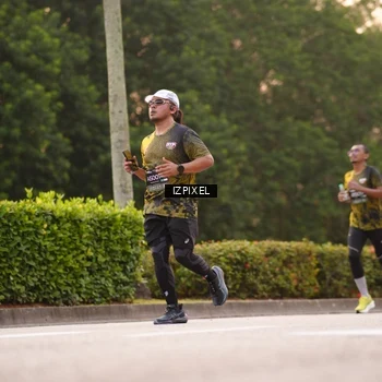 Runner Photo 6304186
