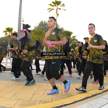 Runner Photo 6304203