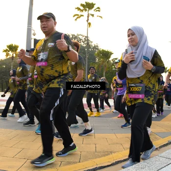 Runner Photo 6304240