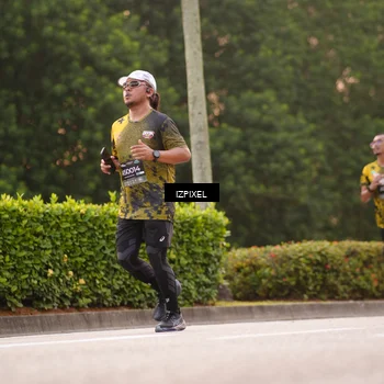 Runner Photo 6304249
