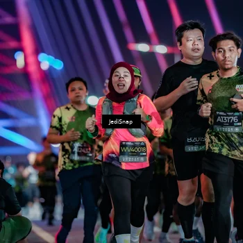 Runner Photo 6304339
