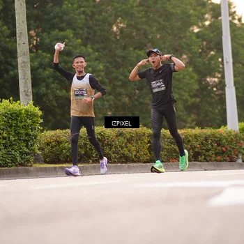 Runner Photo 6304347