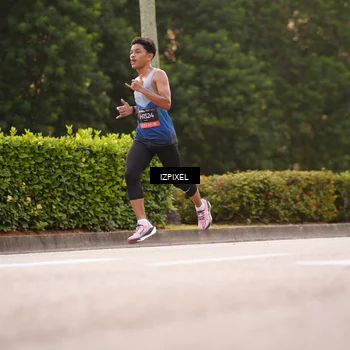 Runner Photo 6304441