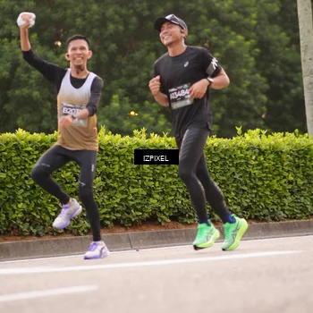 Runner Photo 6304442