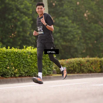 Runner Photo 6304570