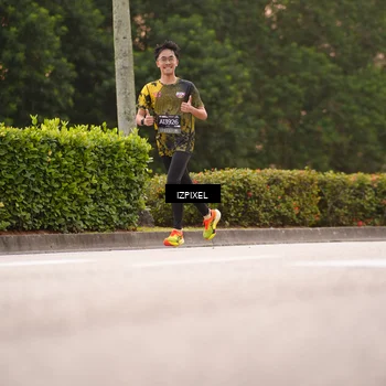 Runner Photo 6304645