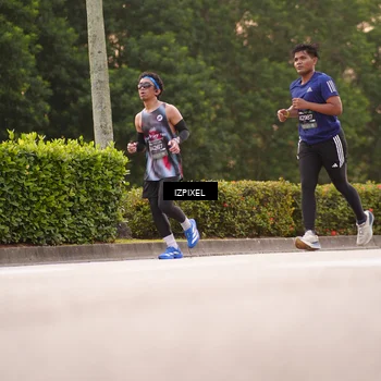 Runner Photo 6304689