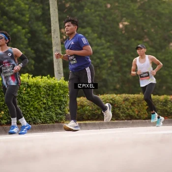 Runner Photo 6304706