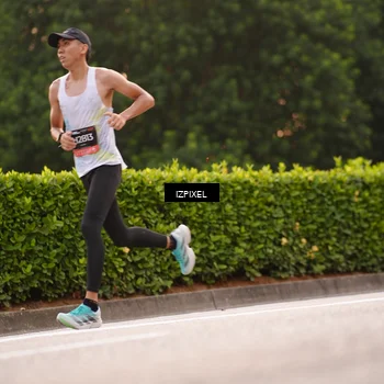 Runner Photo 6304777