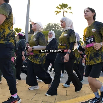 Runner Photo 6304794