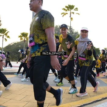 Runner Photo 6304842