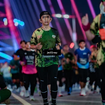 Runner Photo 6304872