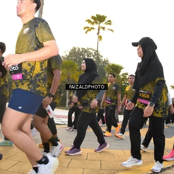 Runner Photo 6304941