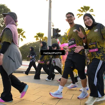 Runner Photo 6304972